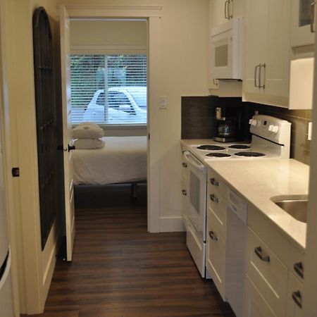 Qualicum Beach Ocean Suites Eksteriør bilde