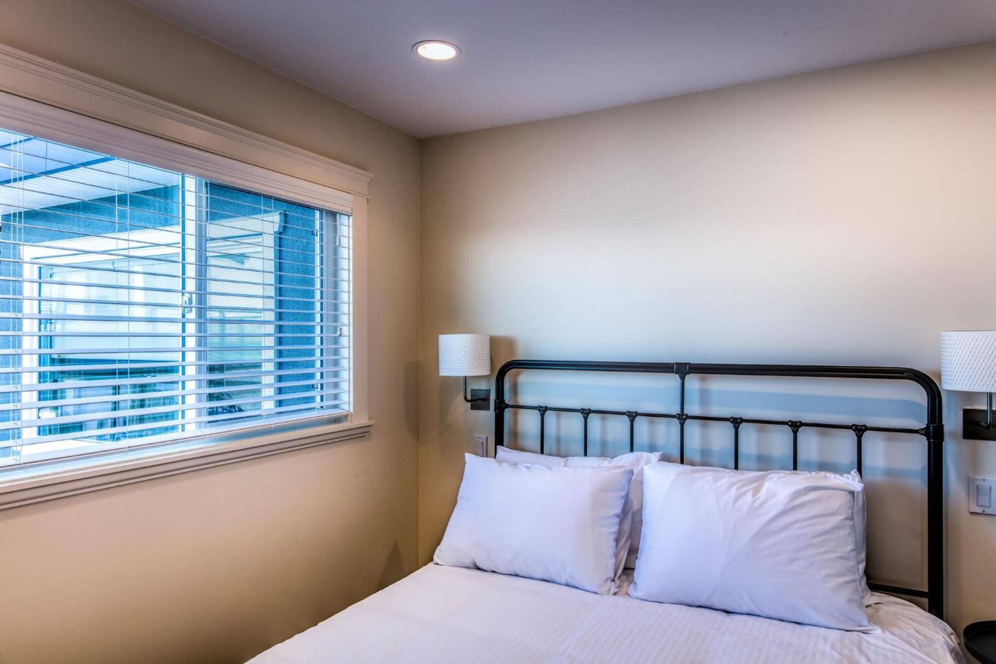 Qualicum Beach Ocean Suites Eksteriør bilde