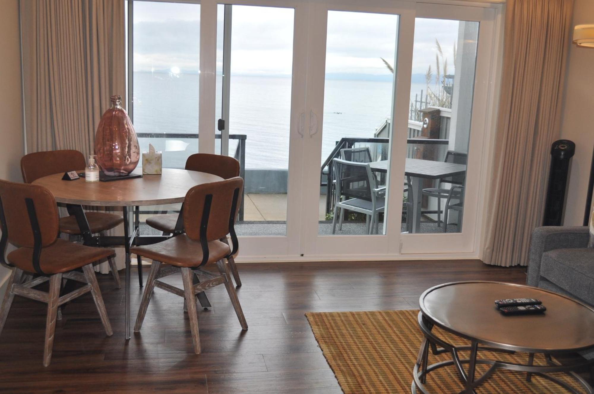 Qualicum Beach Ocean Suites Eksteriør bilde